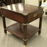 827 1352 LAMP TABLE